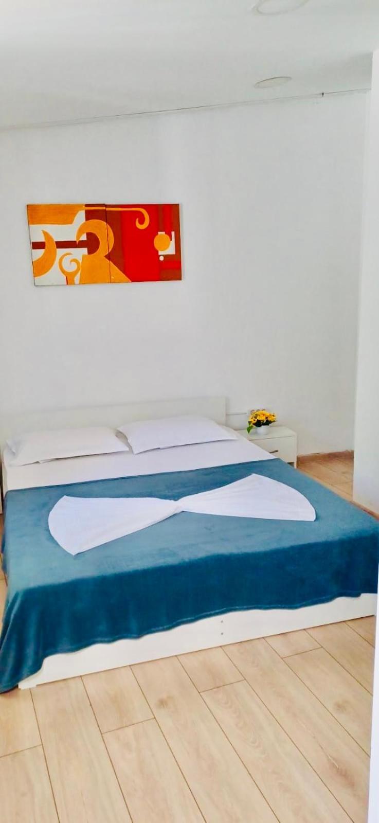 Ostello Cazan House Bucarest Esterno foto